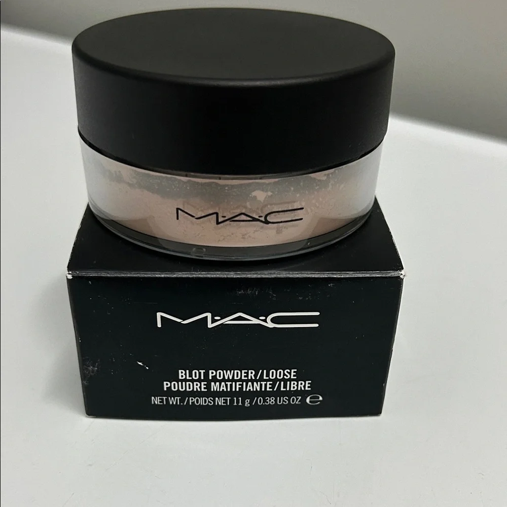 Loose Blot Powder Medium NEW — Sealed